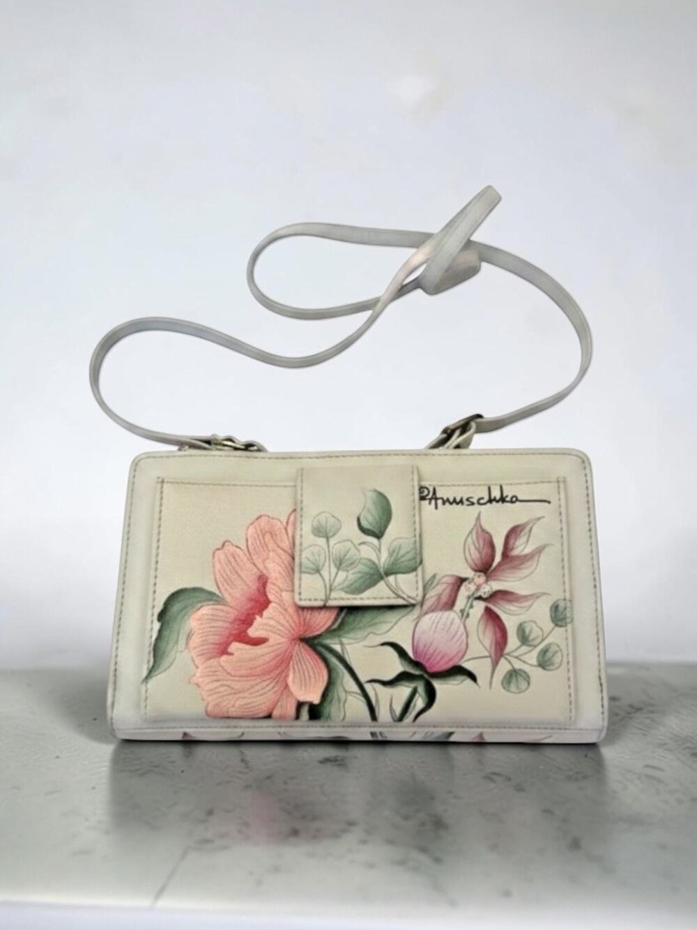 Anuschka Organizer Wallet Crossbody 1149 Ivory Floral Hand Painted Leather RFID